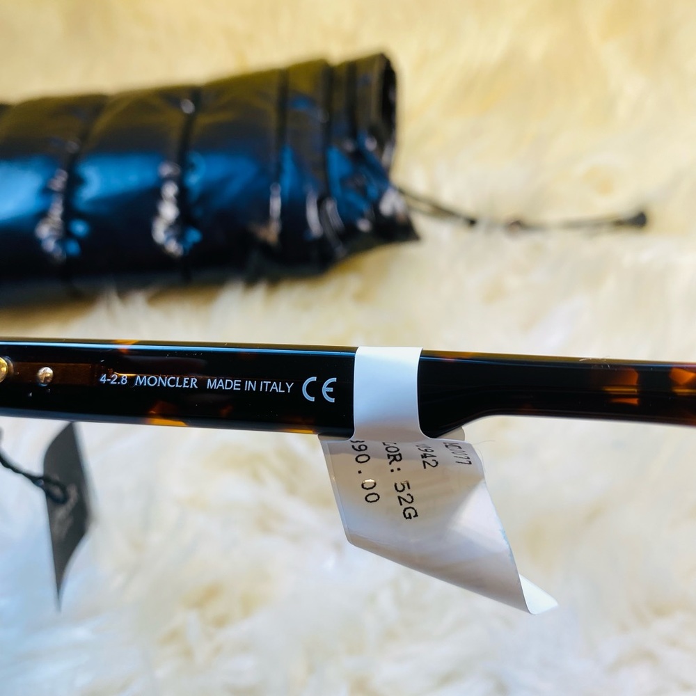 New authentic Moncler sunglasses - Picture 4 of 12